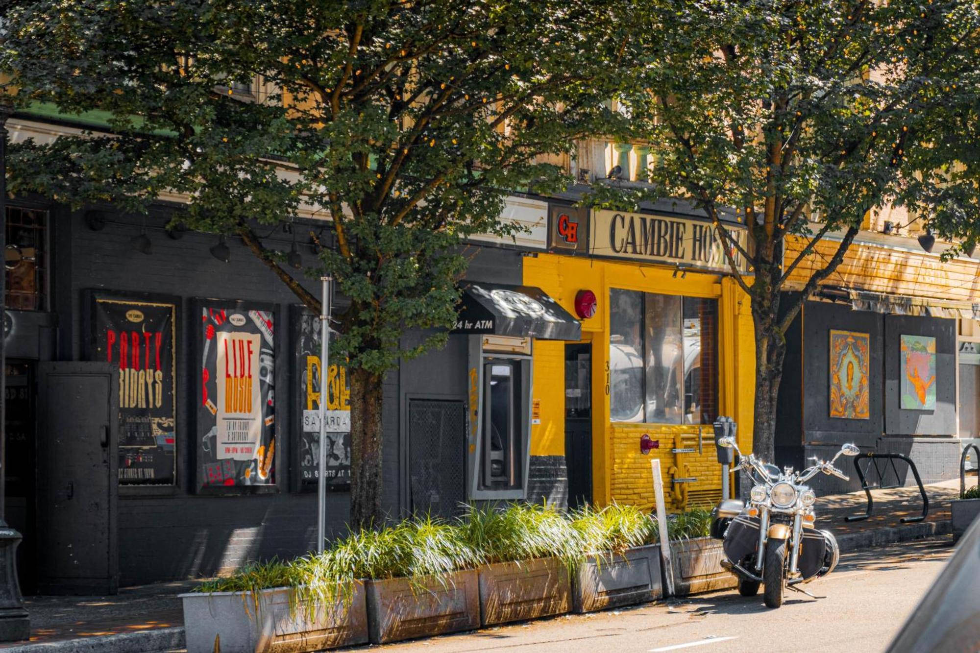 The Cambie Hostel Gastown Vancouver Exterior photo